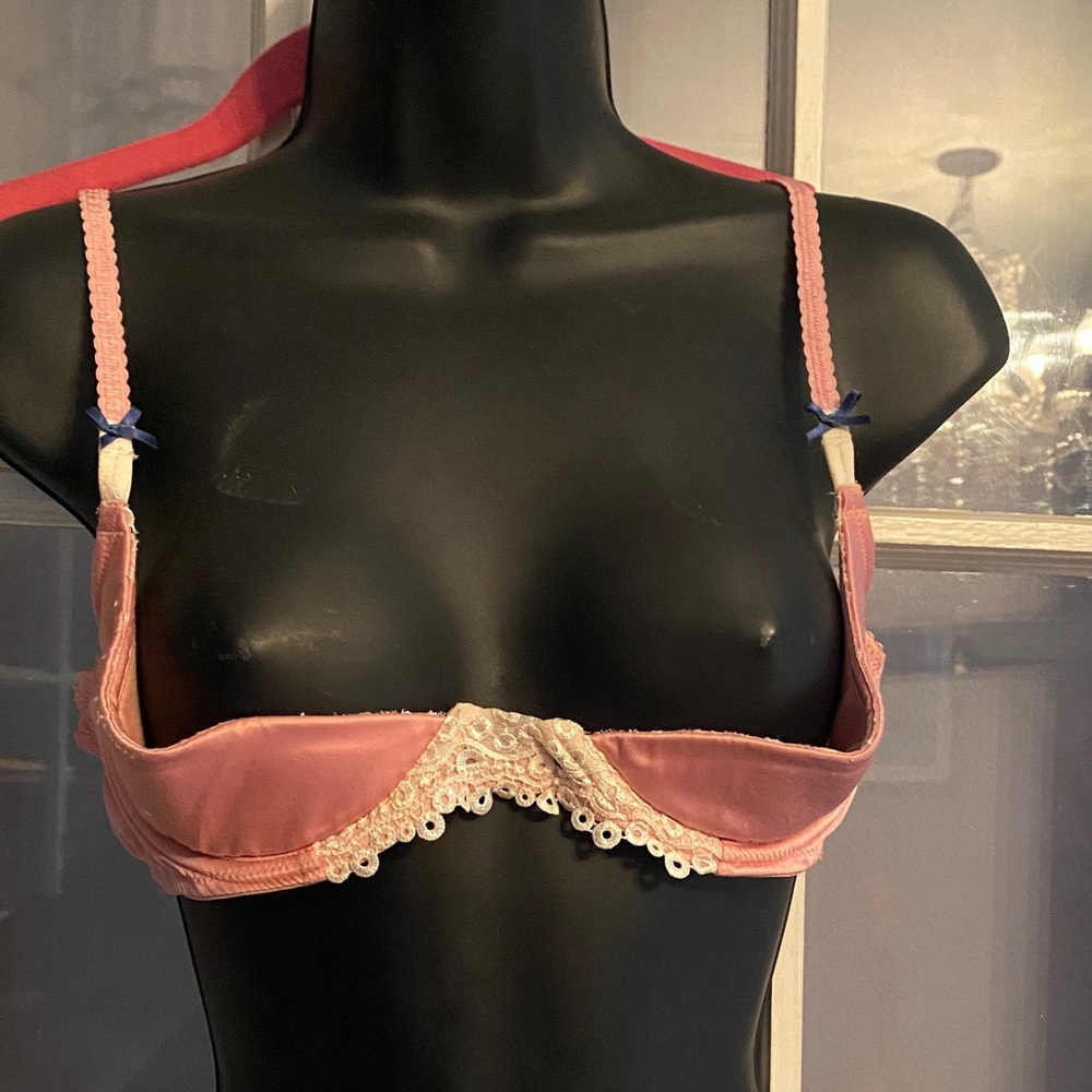Cosmopolitan Express Underwired Velvet Satin Balconete Bras Pink 36 B pre-owned
